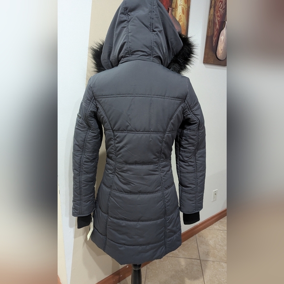 Maralyn & Me Women's Gray Puffer Coat with Faux Fur Trim Size Small - Picture 7 of 17
